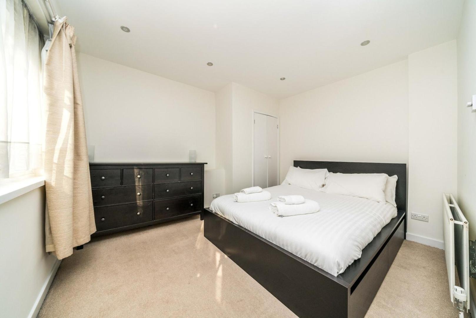 New 2Bd Flat Heart Of Battersea - Close To Station Лондон Экстерьер фото